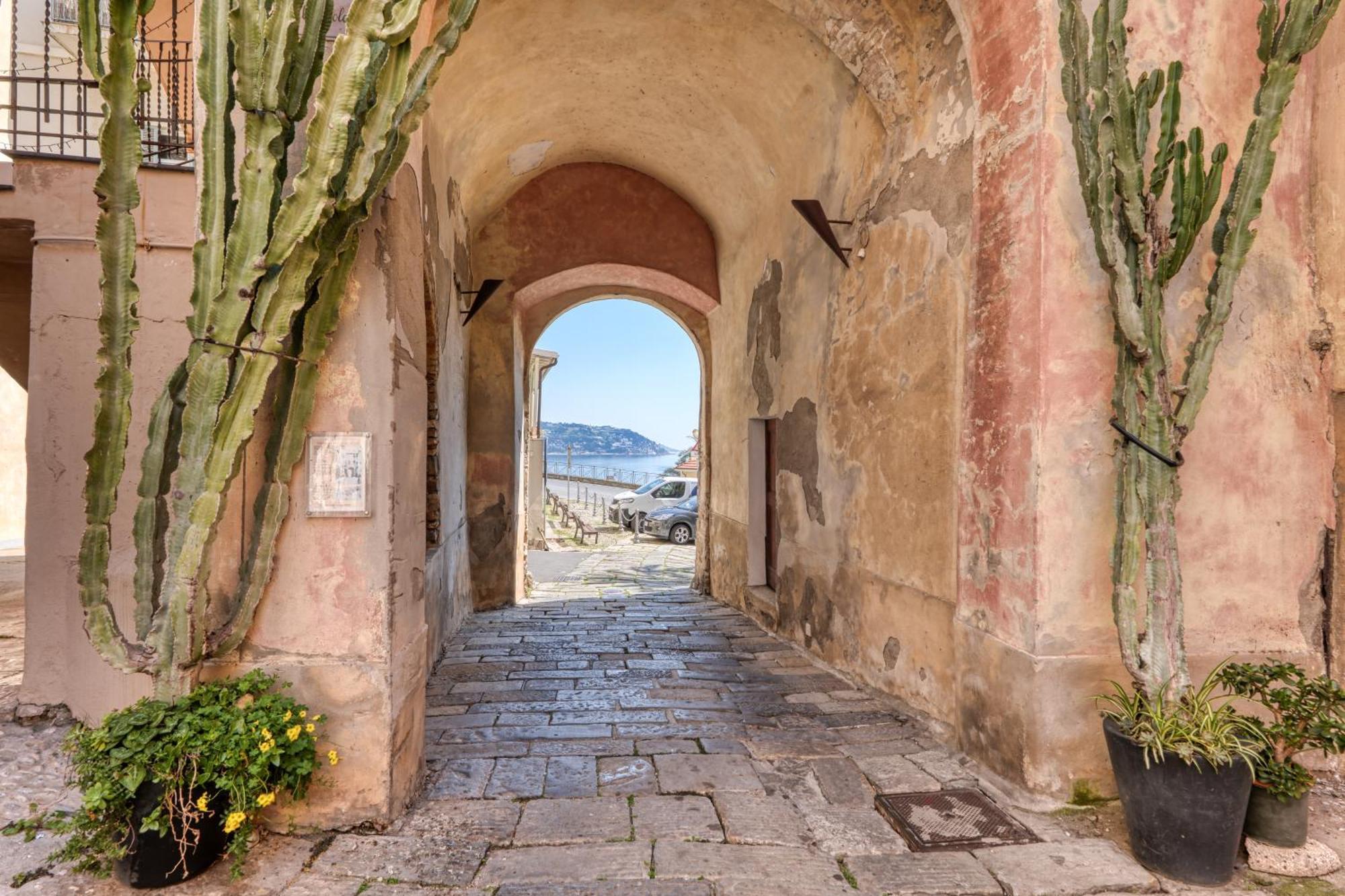 Casa Dritta Apartment Bordighera Luaran gambar